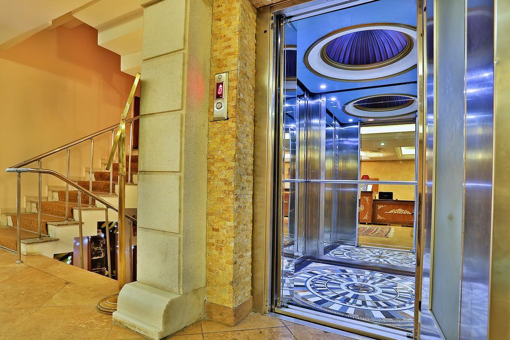 The Istanbul Hotel מראה חיצוני תמונה